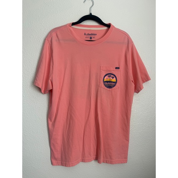 Chubbies Mens Pink Sky's Out Thighs Out Graphic Pocket T-Shirt Medium RN143198 - Picture 2 of 6